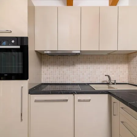 Apartamento In With Terrace, Air Conditioning, W-lan, Washing Machine 5158-1 Medulin